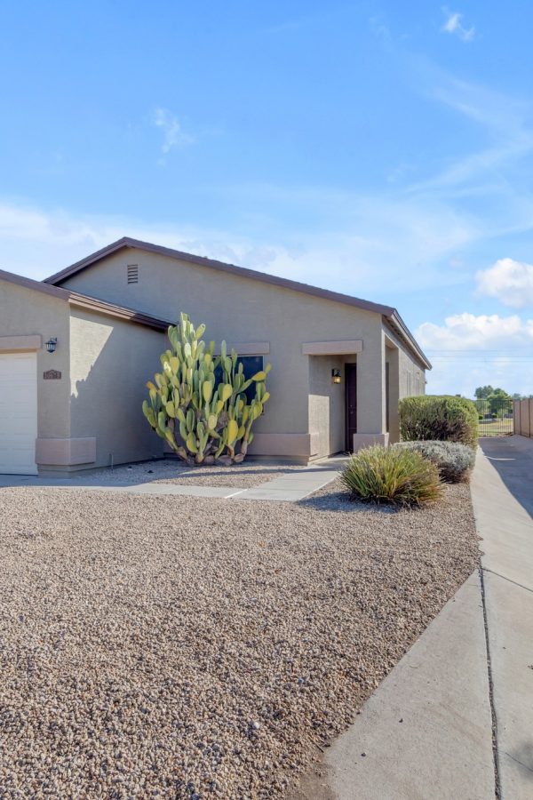 30675 N Bareback Trl San Tan Valley, AZ 85143